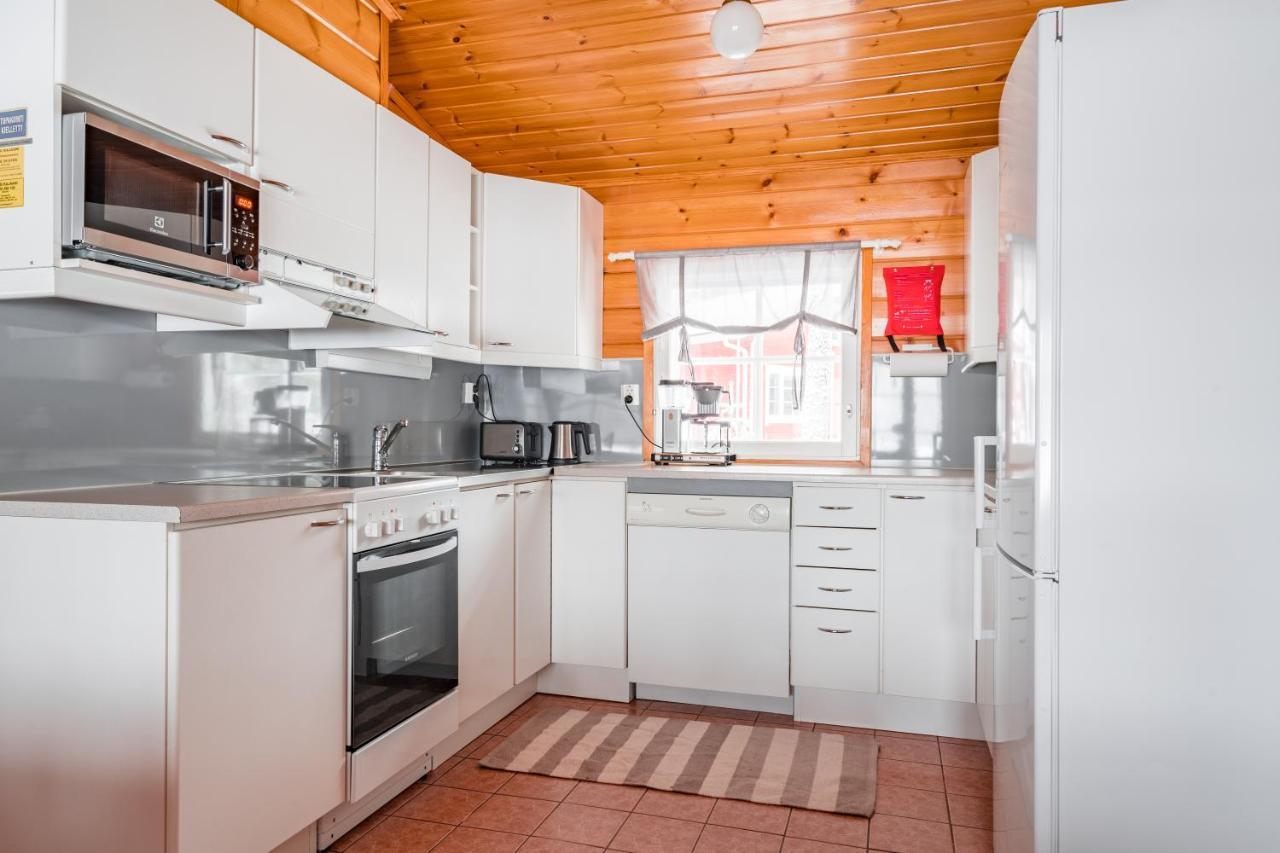 Lomaperkkiö Cottages Kajana Eksteriør bilde